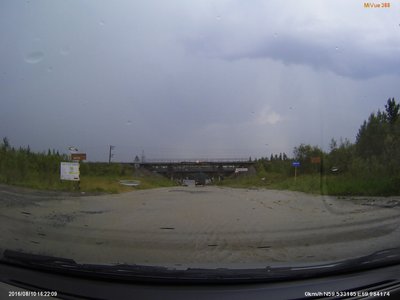 въезд в посёлок заполнился водой