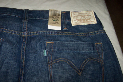 Levi's  539 W-38 L-32   made in Cambodia