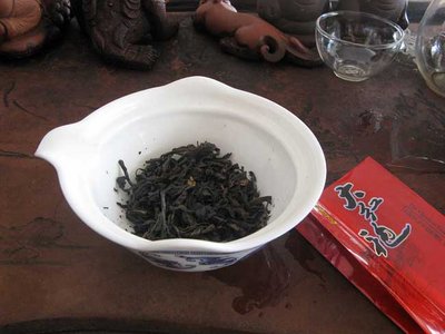Улун Dahongpao в подарочной упаковке<br />Стоимость -500 рублей.